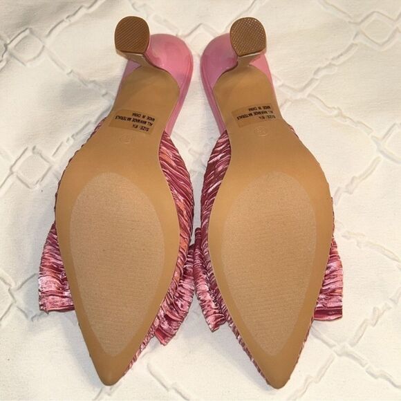 Lulus Rose Pink Satin Textured Bow High Heel
Mules(Size 6) - Picture 3 of 8